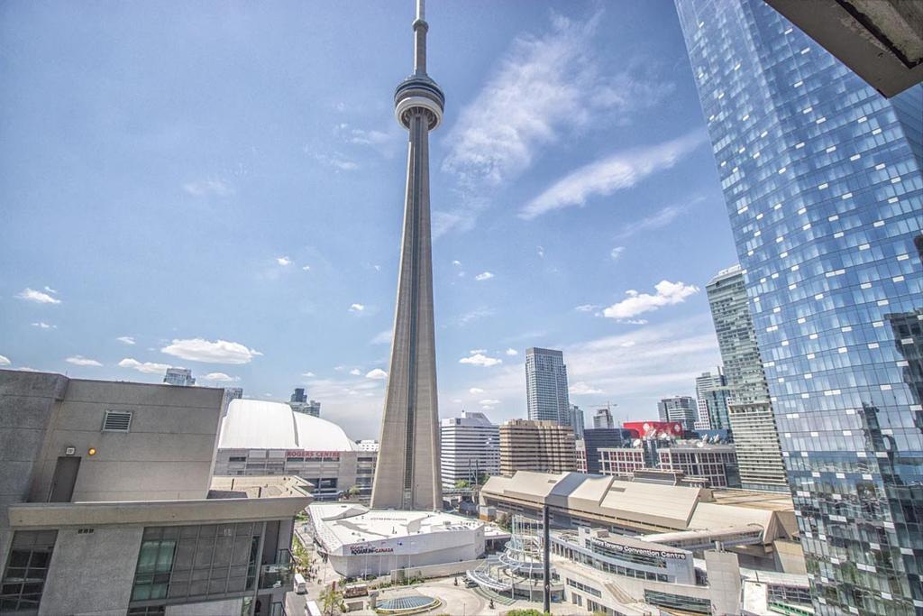 Napa Furnished Suites At Cn Tower & Maple Leaf Square Торонто Номер фото