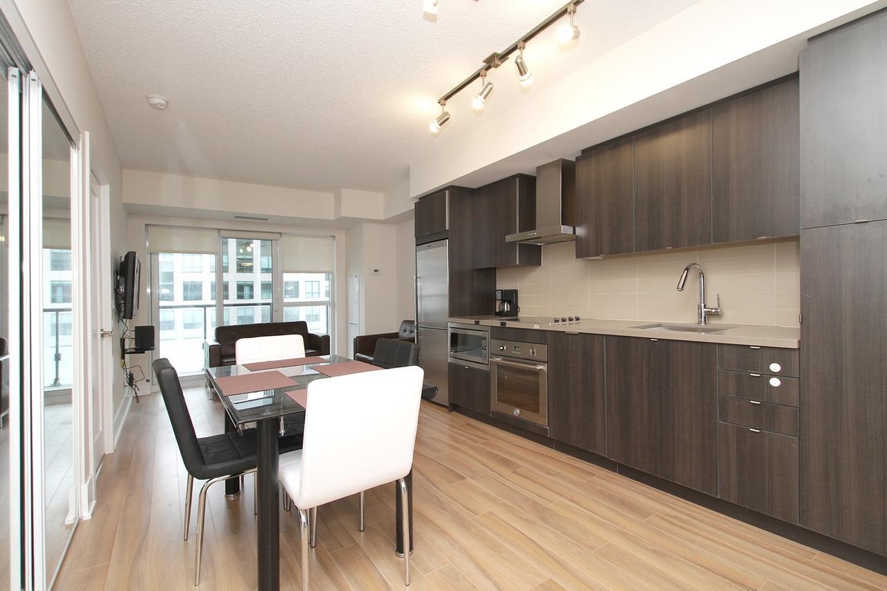 Napa Furnished Suites At Cn Tower & Maple Leaf Square Торонто Екстер'єр фото