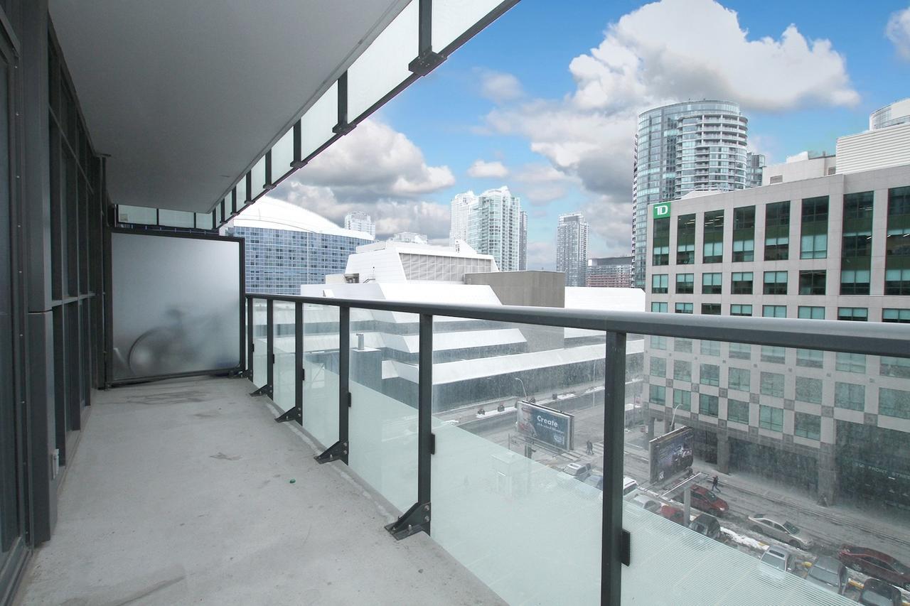 Napa Furnished Suites At Cn Tower & Maple Leaf Square Торонто Екстер'єр фото