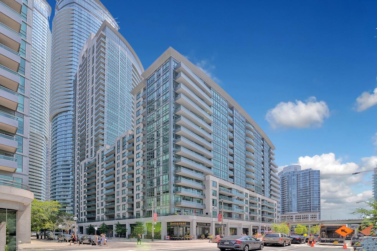 Napa Furnished Suites At Cn Tower & Maple Leaf Square Торонто Екстер'єр фото