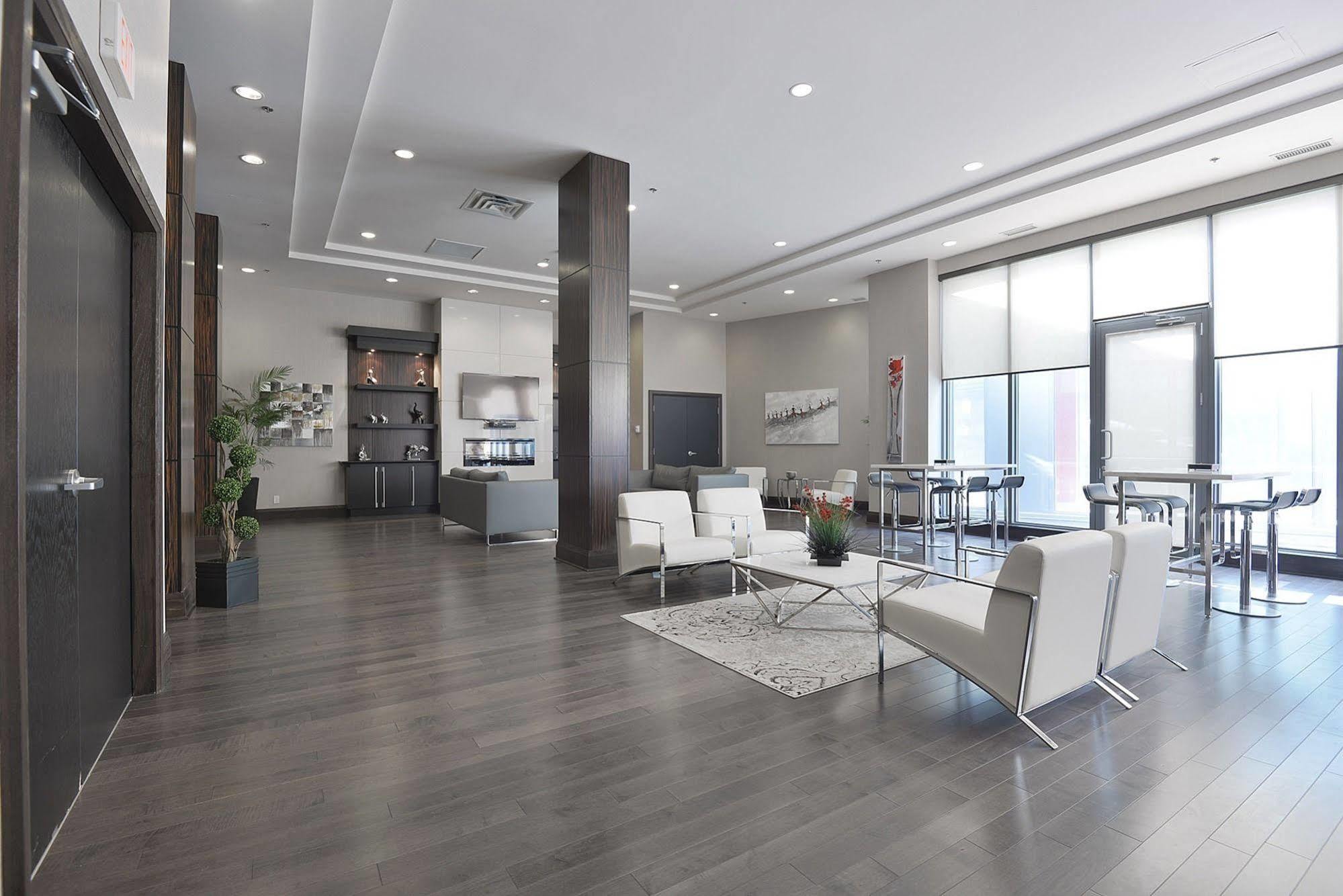 Napa Furnished Suites At Cn Tower & Maple Leaf Square Торонто Екстер'єр фото